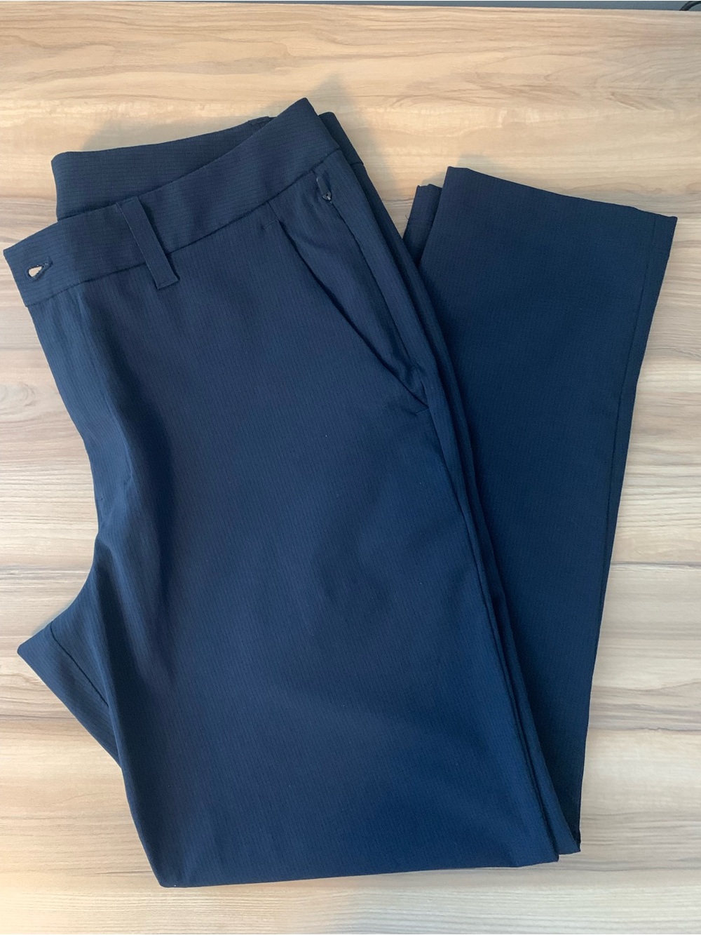 Lululemon Men's ABC 5 pocket Navy Pants 31”W 28”L
